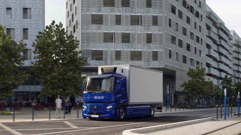 Renault'nun elektrikli kamyonları için ön talep açıldı 1