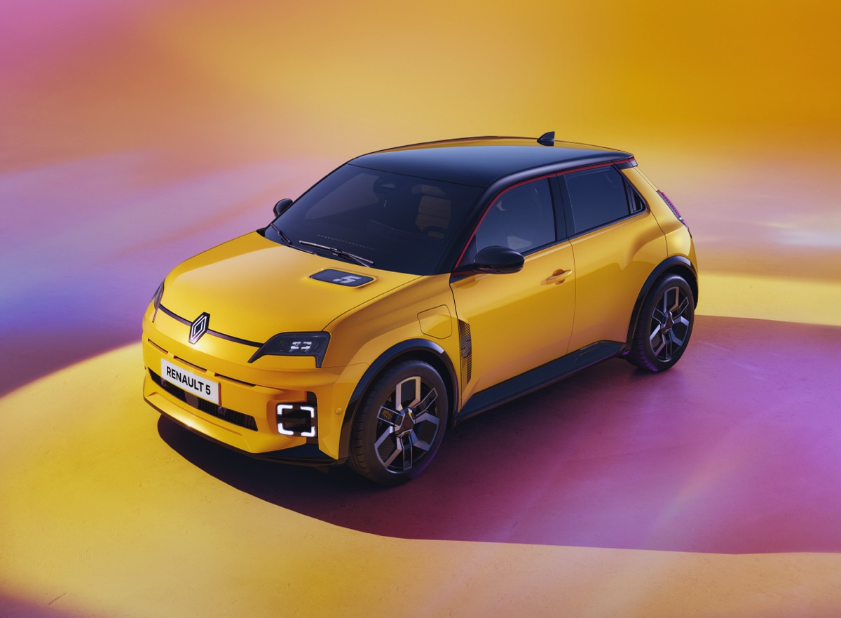 Elektrikli Renault 5 Cenevre’de görücüye çıktı