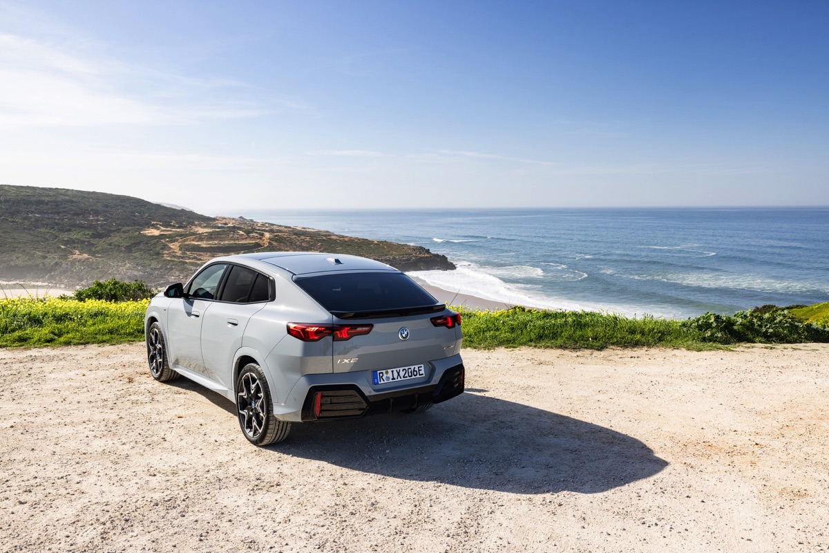 BMW’nin elektrikli coupe’si iX2 eDrive20 satışta 1