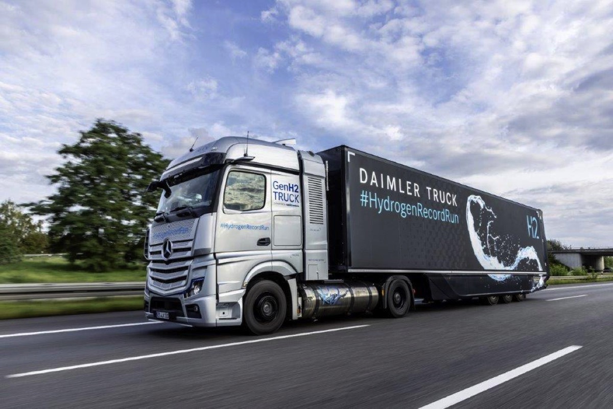 Daimler Truck, elektrikli araç satışlarını 3'e katladı 4