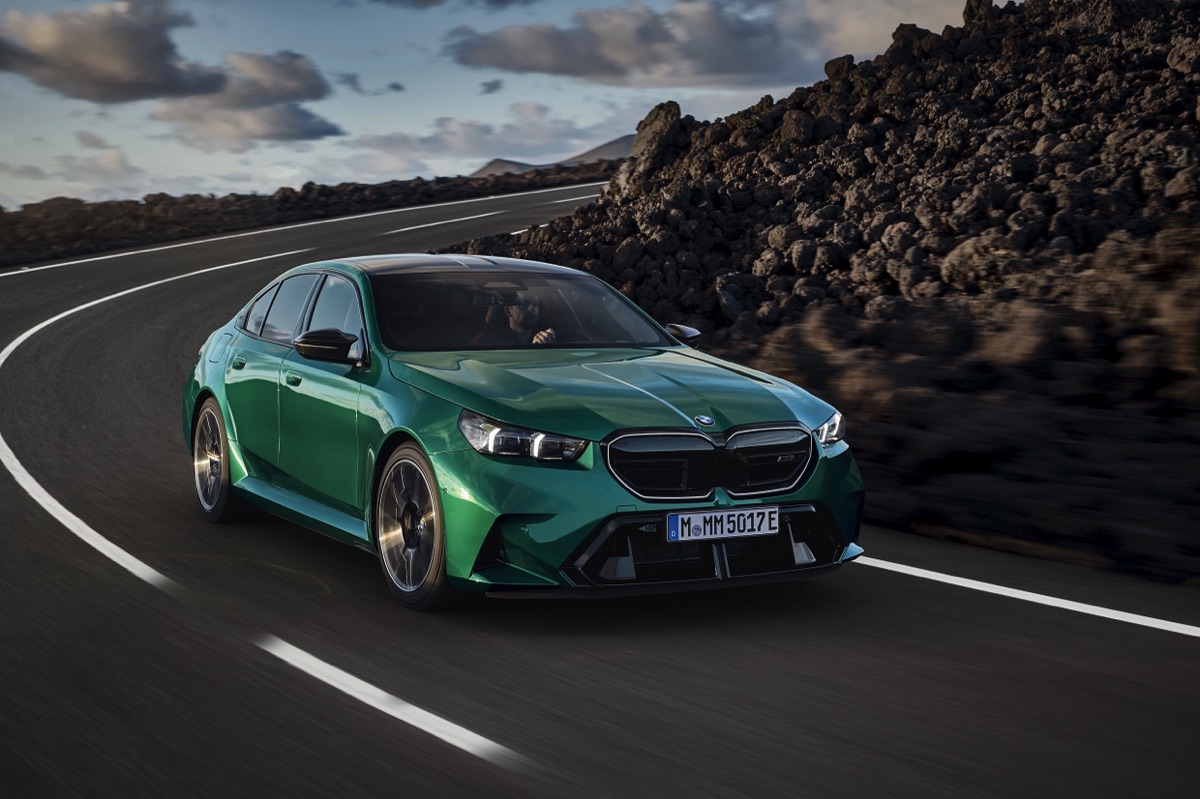 Hibrit BMW M5 son çeyrekte geliyor