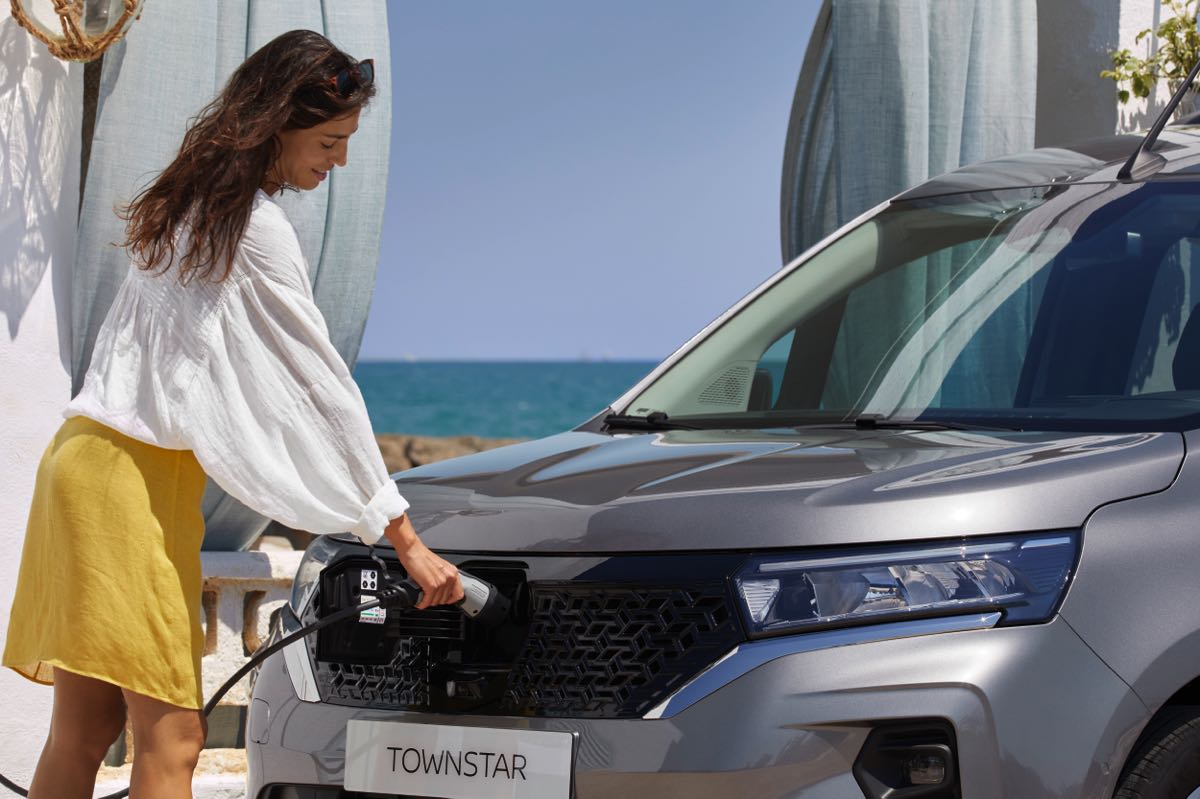 Nissan Türkiye, Townstar ile hafif ticari araç pazarına girdi 5