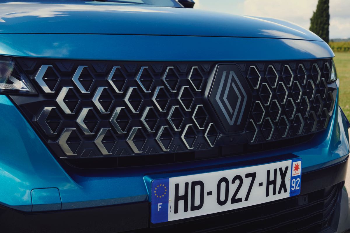 Yeni Renault Austral satışa sunuldu 8