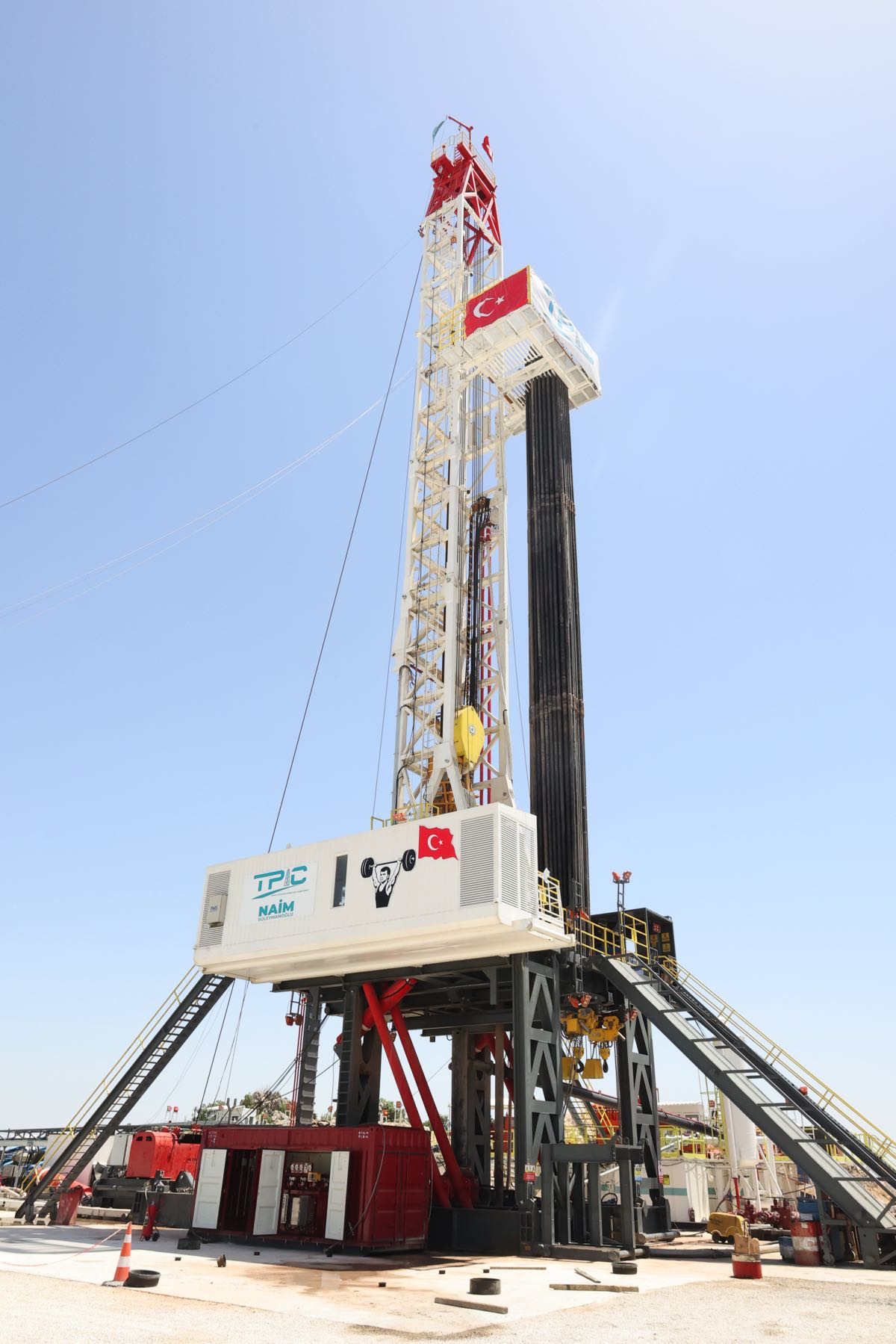 İki yerli kule sondaja başladı 3