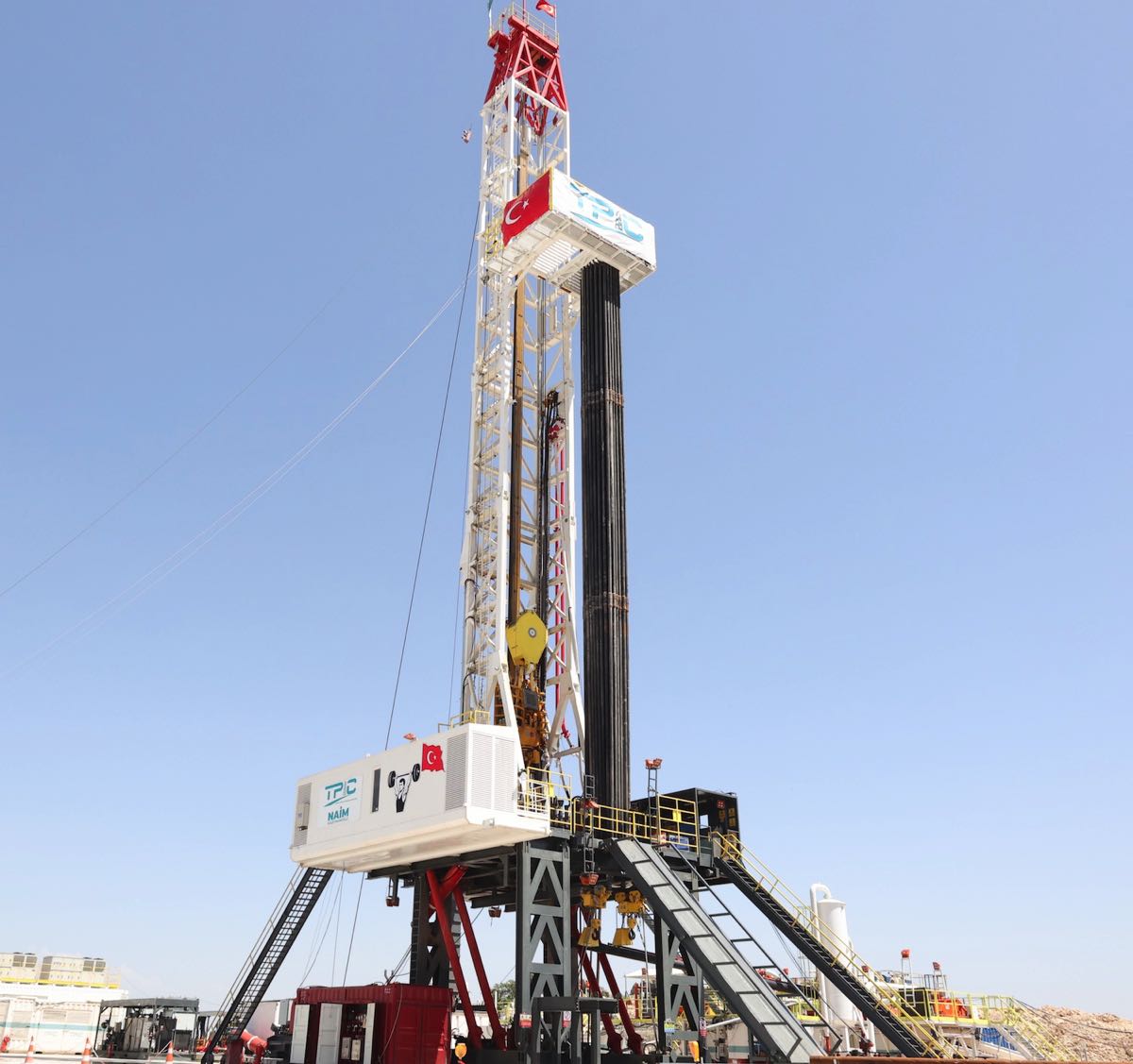 İki yerli kule sondaja başladı 4