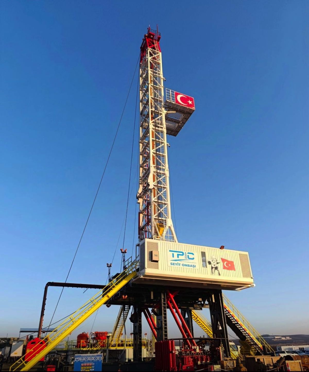 İki yerli kule sondaja başladı 5