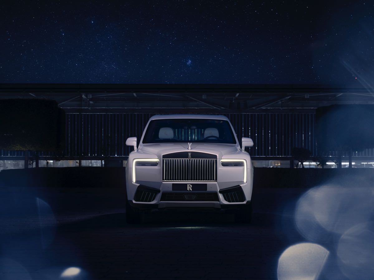 Rolls-Royce’dan uzayın dramasını kutlayan tasarım 3