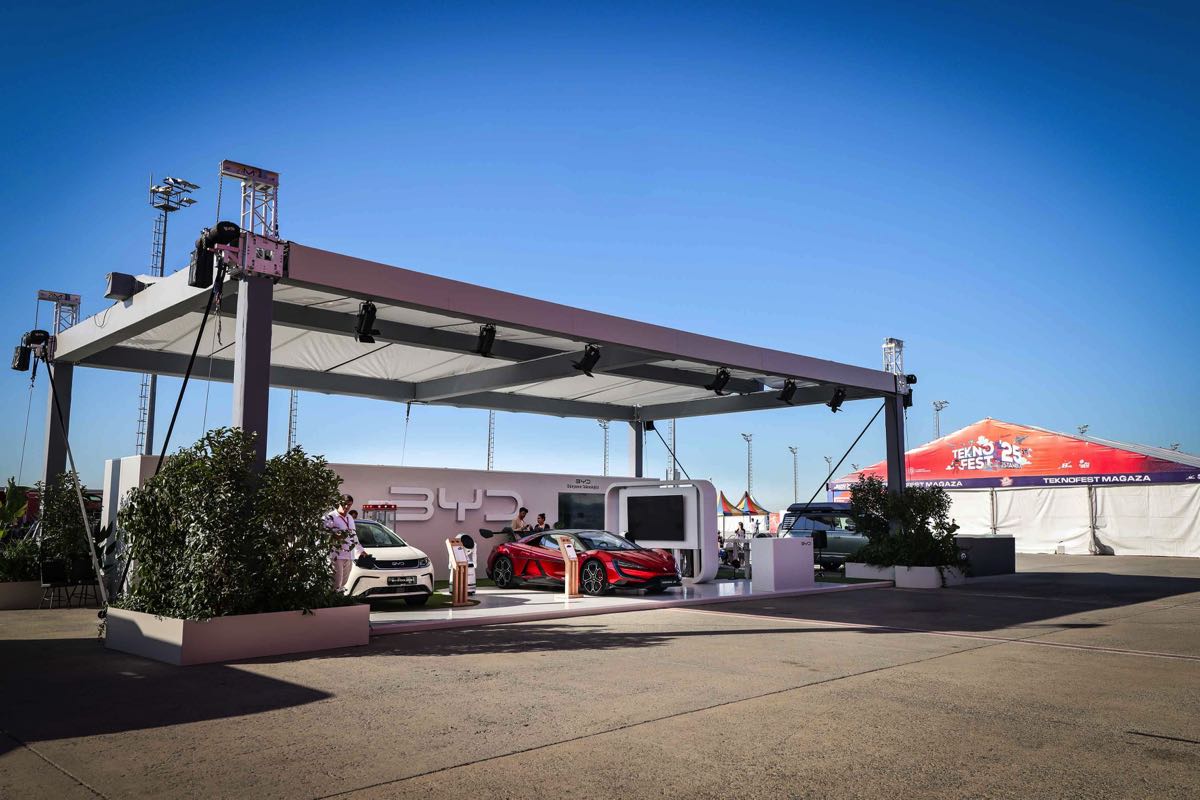 BYD’nin Yangwang’ı nefesleri kesti 8