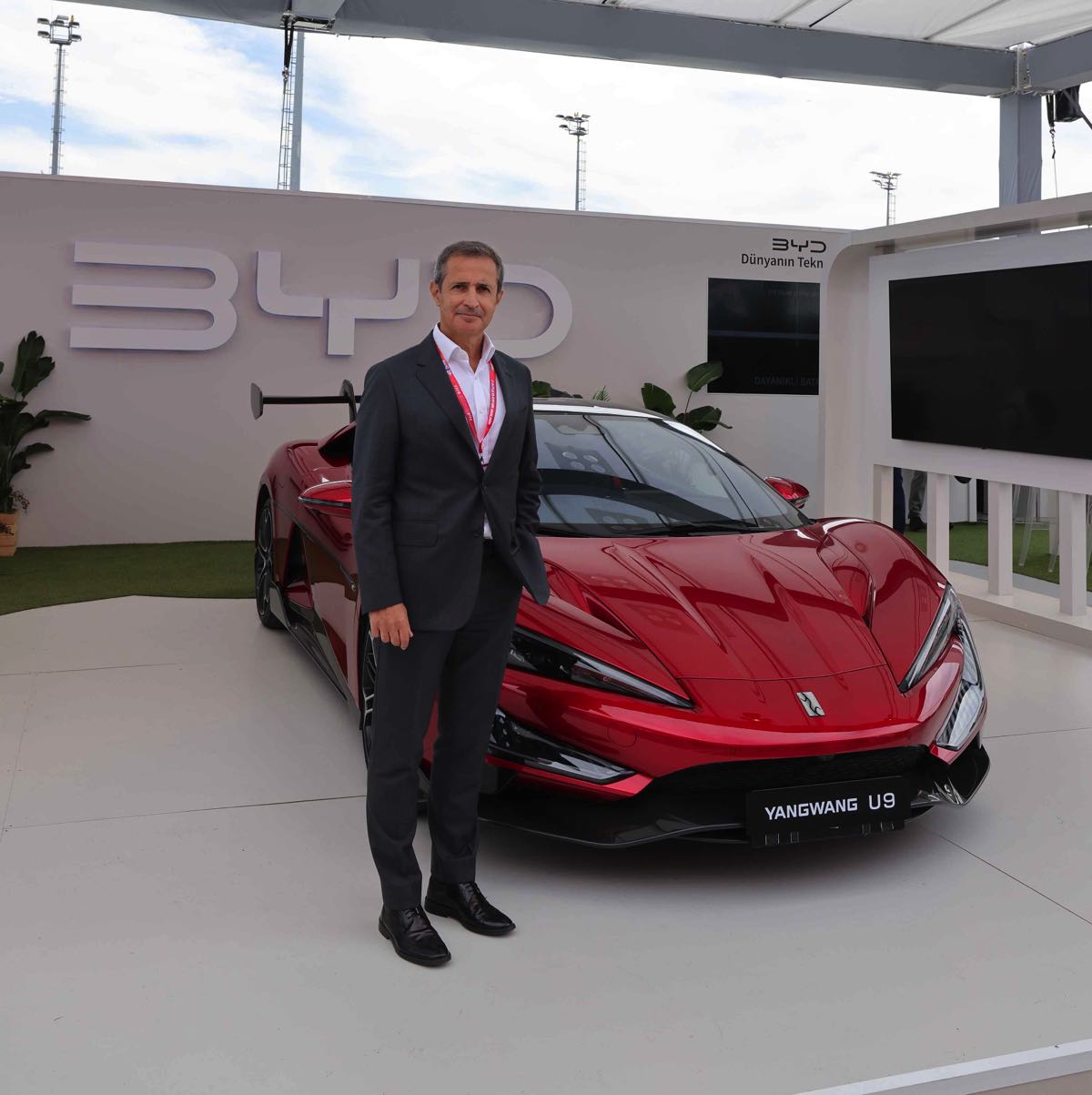 BYD’nin Yangwang’ı nefesleri kesti 9
