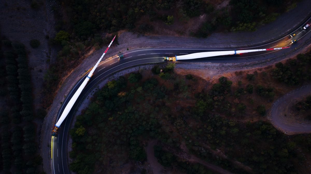Türkiye’nin en uzun türbin kanatları taşındı 4