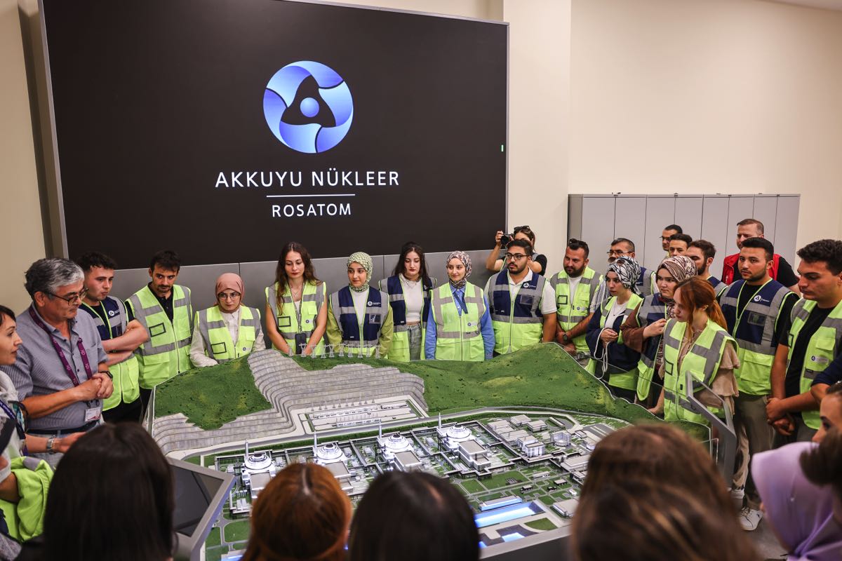 Sinop Üniversitesi öğrencileri Akkuyu NGS sahasını ziyaret etti 13