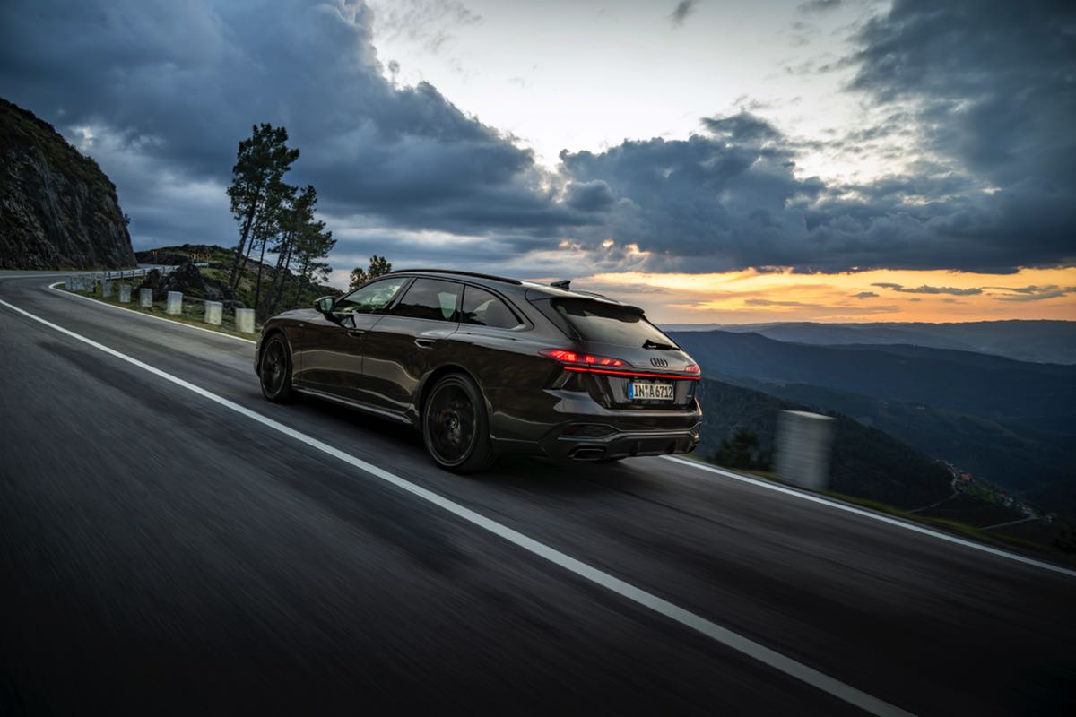 Yeni Audi A6 showroomlarda yerini aldı 7