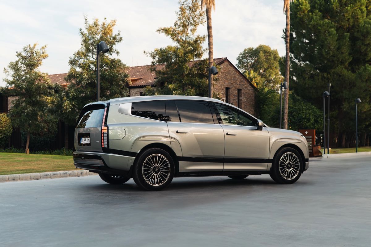 Hyundai IONIQ 9 Türkiye'de 4