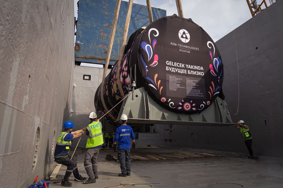 Akkuyu'da son reaktör basınç kabı sahaya ulaştı
