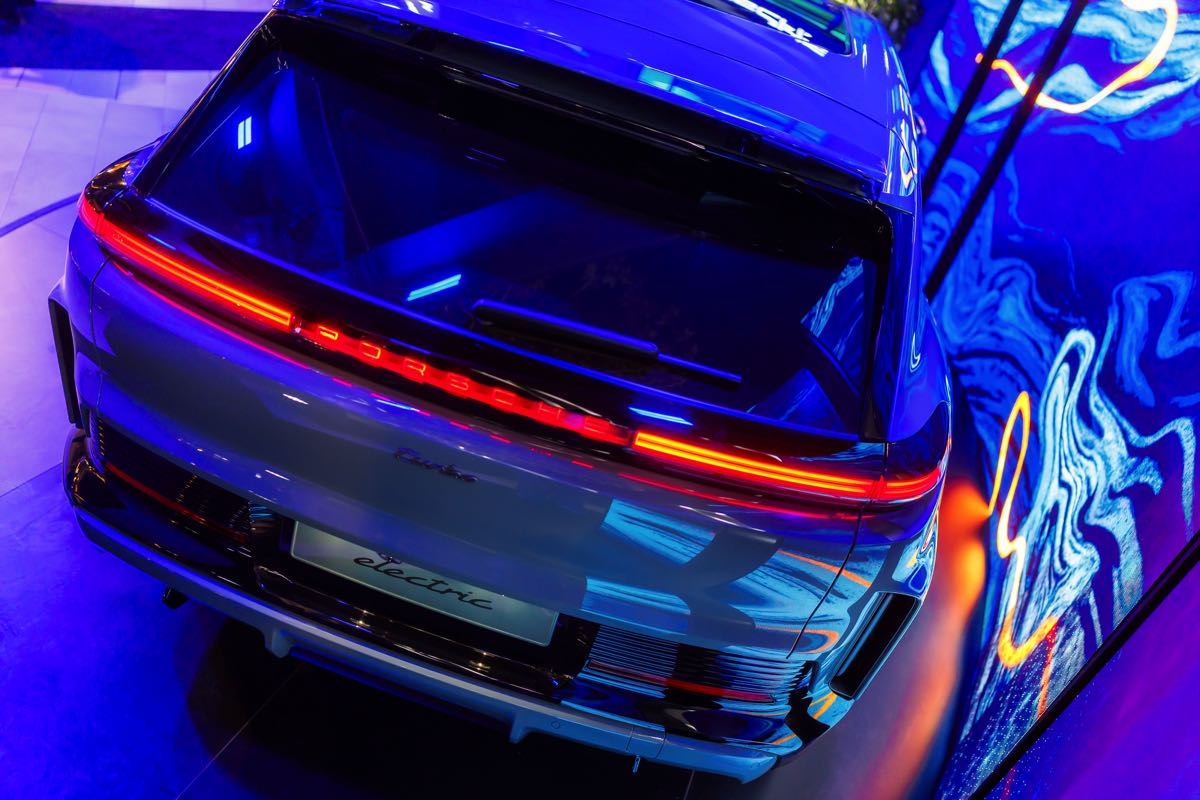 Porsche Studio İstanbul açıldı 3