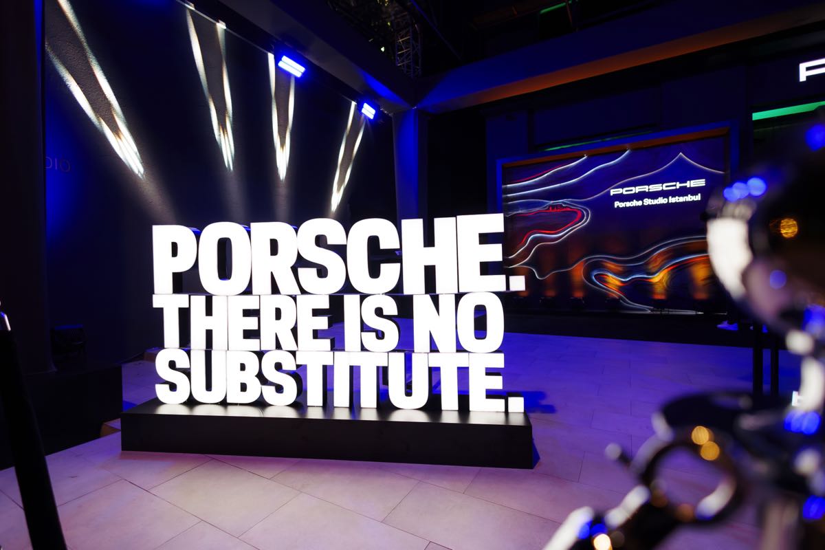 Porsche Studio İstanbul açıldı 4