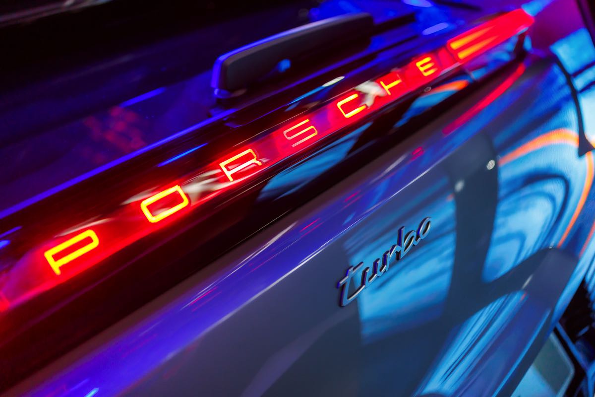 Porsche Studio İstanbul açıldı