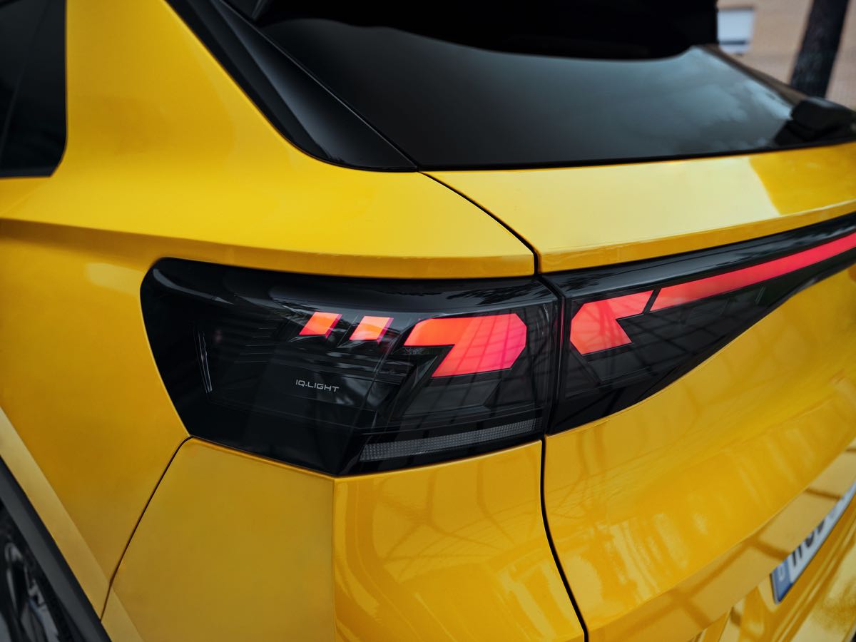 Hibrit T-Roc satışta 8