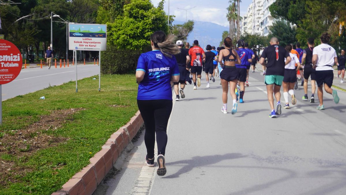 Runtalya’da CK'nın enerjisi eğitime dönüştü 2