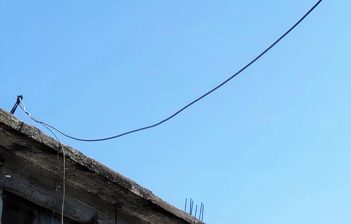 Kaçak elektrikle otomobil şarj ederken yakalandı 2