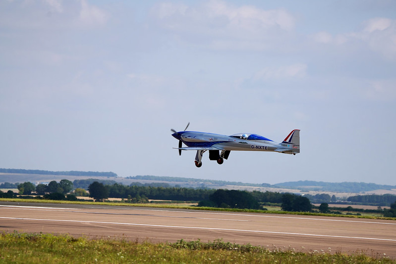 Rolls Royce’un elektrikli uçağı hız rekoru kırdı 15