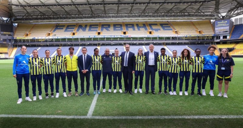 Petrol Ofisi, Fenerbahçe Kadın Futbol Takımı’nın sponsoru oldu 1