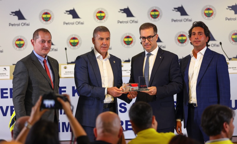 Petrol Ofisi, Fenerbahçe Kadın Futbol Takımı’nın sponsoru oldu 5