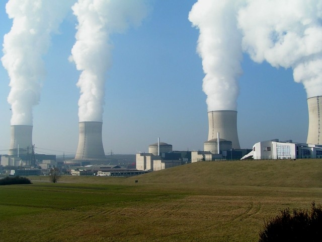 Fransa nükleer santrallerin ömrü için limit koymadı