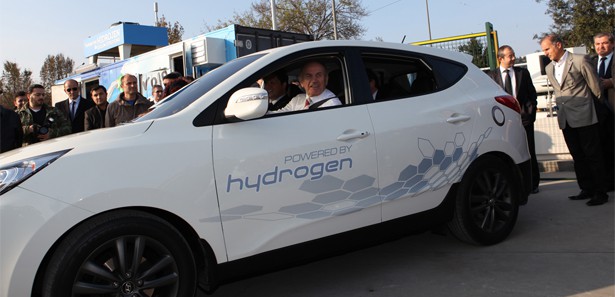 Türkiye`nin ilk hidrojen dolum istasyonu açıldı