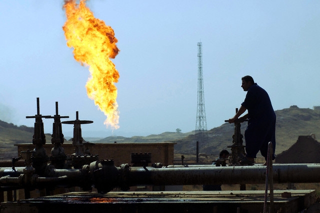 İŞİD, Irak`ın en büyük petrol rafinerisine girdi