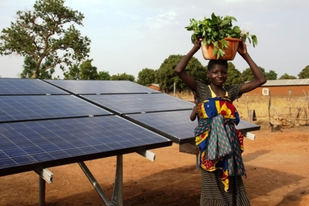 Sahraaltı Afrika`ya güneş enerjisi desteği