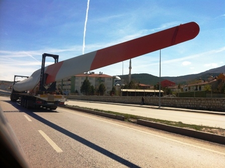 Amerikalı TPI`den İzmir`e ikinci rüzgar kanadı fabrikası