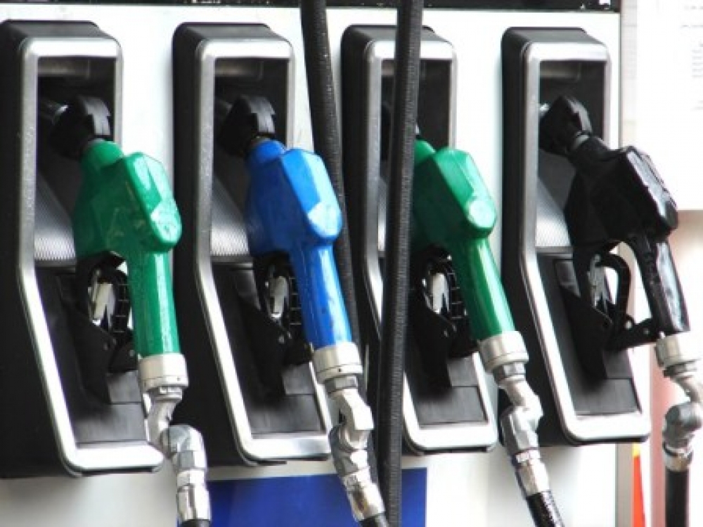 Benzin satışlarındaki artış Mart'ta sınırlı kaldı