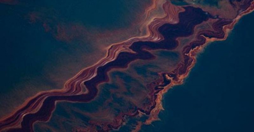 Meksika Körfezi'nde Shell sahasında petrol sızıntısı!