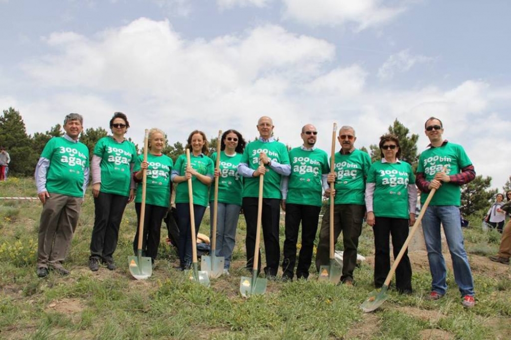 ODTÜ kampüsüne 300 bininci ağaç!