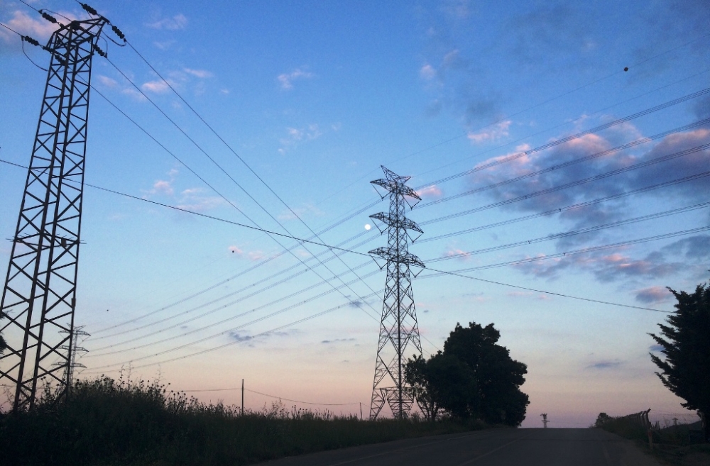 Elektrik dağıtım şirketlerine mal ve hizmet alımında limit