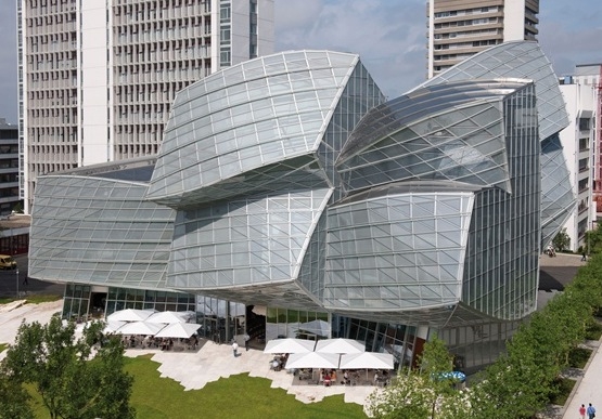 İzmir`de binalar kendi elektriklerini üretecek