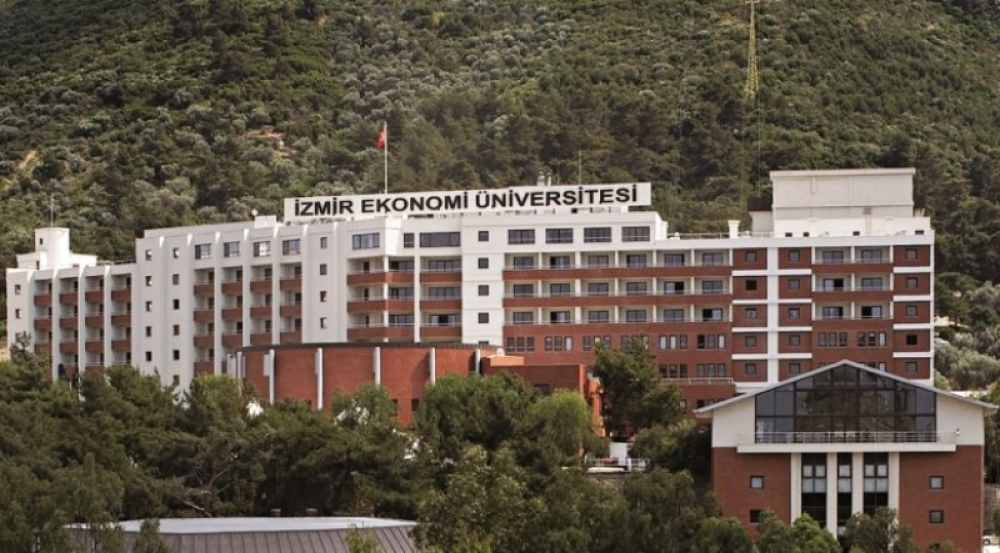 İzmir Ekonomi Üniversitesi elektrik hocası arıyor