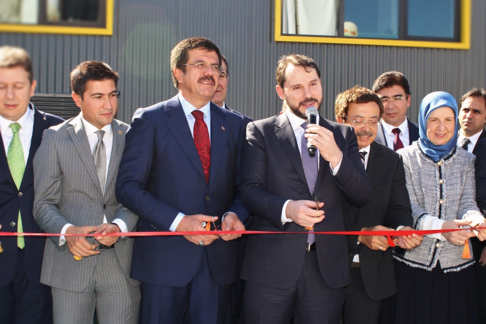 Albayrak: Güneş ve yerli kömür için ihaleler yakın