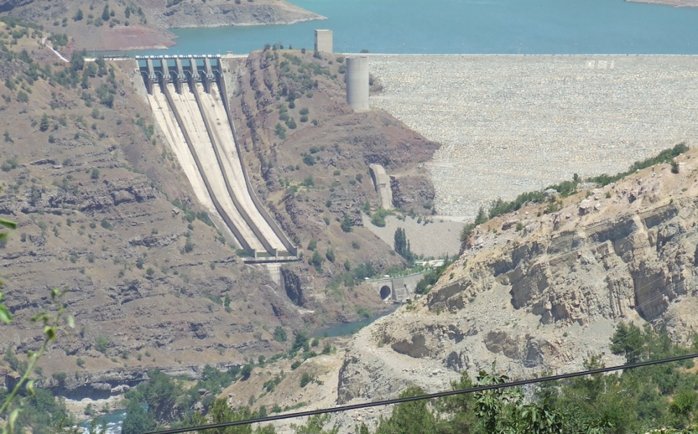 Menzelet ve Kılavuzlu HES için 10 teklif geldi