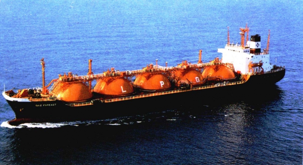 Hindistan'ın LNG terminalini BAE kuracak