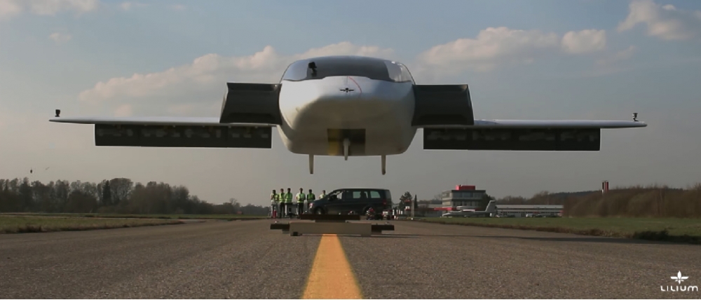 Dünyanın ilk elektrikli uçan otomobili: Lilium Jet