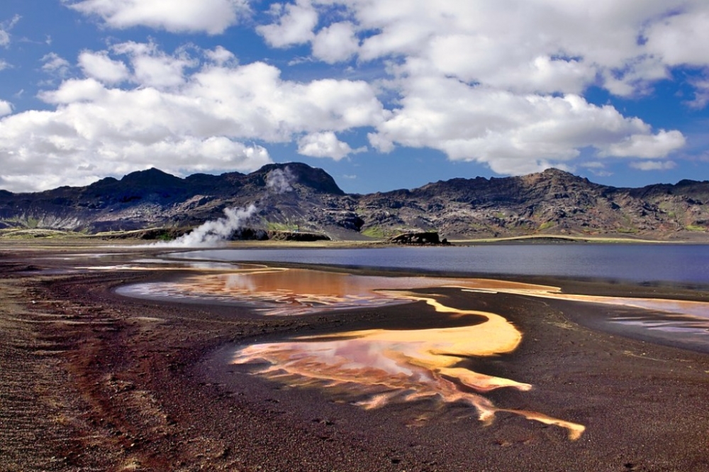İzlanda yanardağ ile enerjisini patlatacak