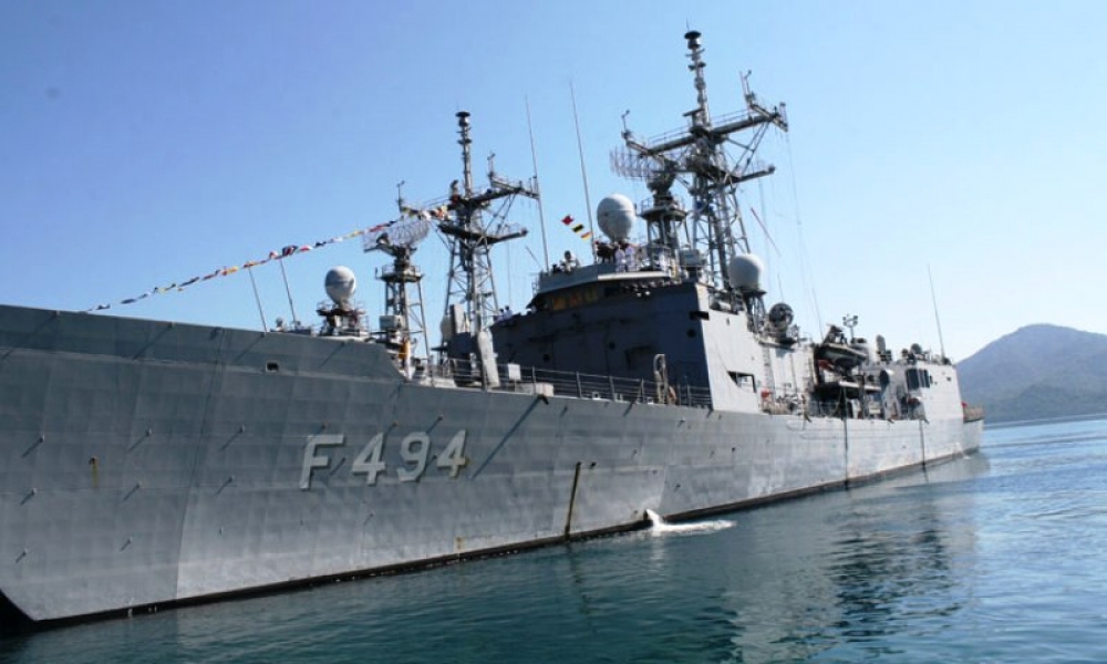 Türk savaş gemisi Kıbrıs sularında tetikte!