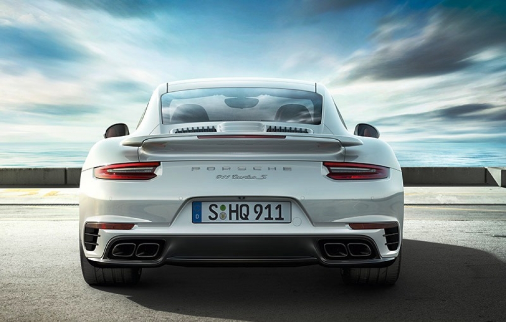 Porsche de elektrikli kervanına katılabilir