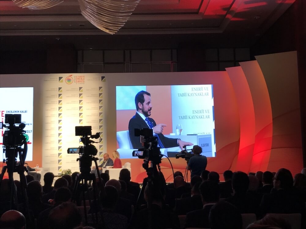Albayrak: Döviz etkisinden arındırılmış bir enerji piyasası hedefliyoruz