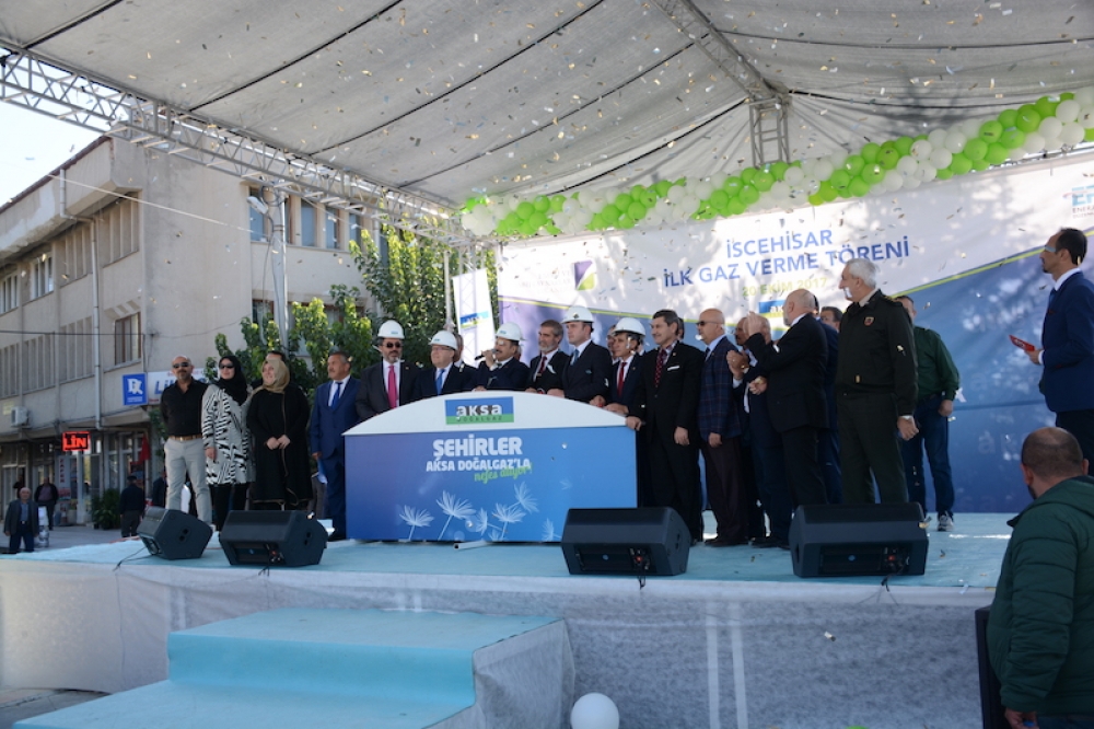 Afyon’un İncehisar ilçesi doğal gaza kavuştu
