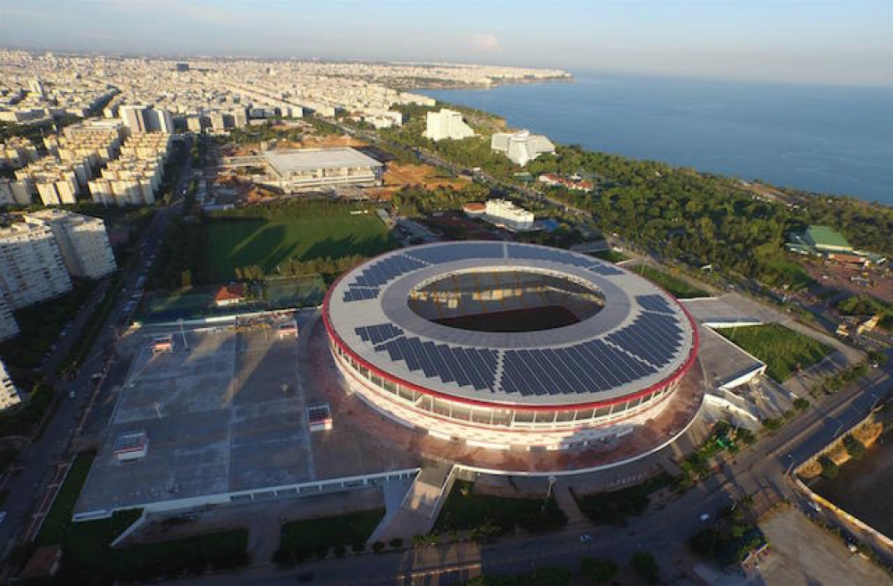Antalya’da spor tesislerinin tüm elektriği güneşten!