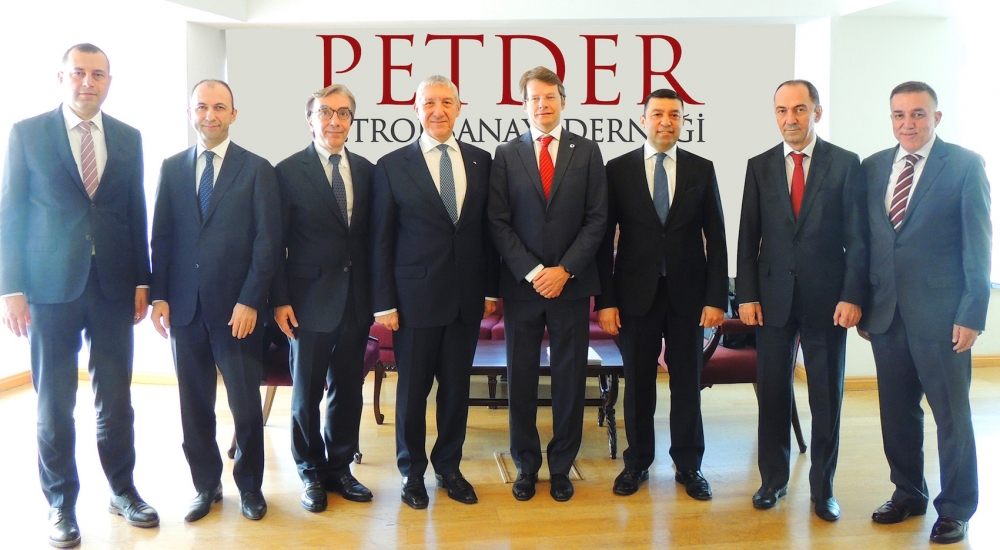 PETDER’in yeni başkanı Selim Şiper