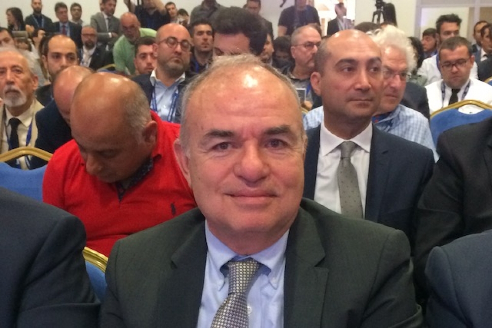 Özkök: Güneşte maç oynanırken kural değiştiriliyor